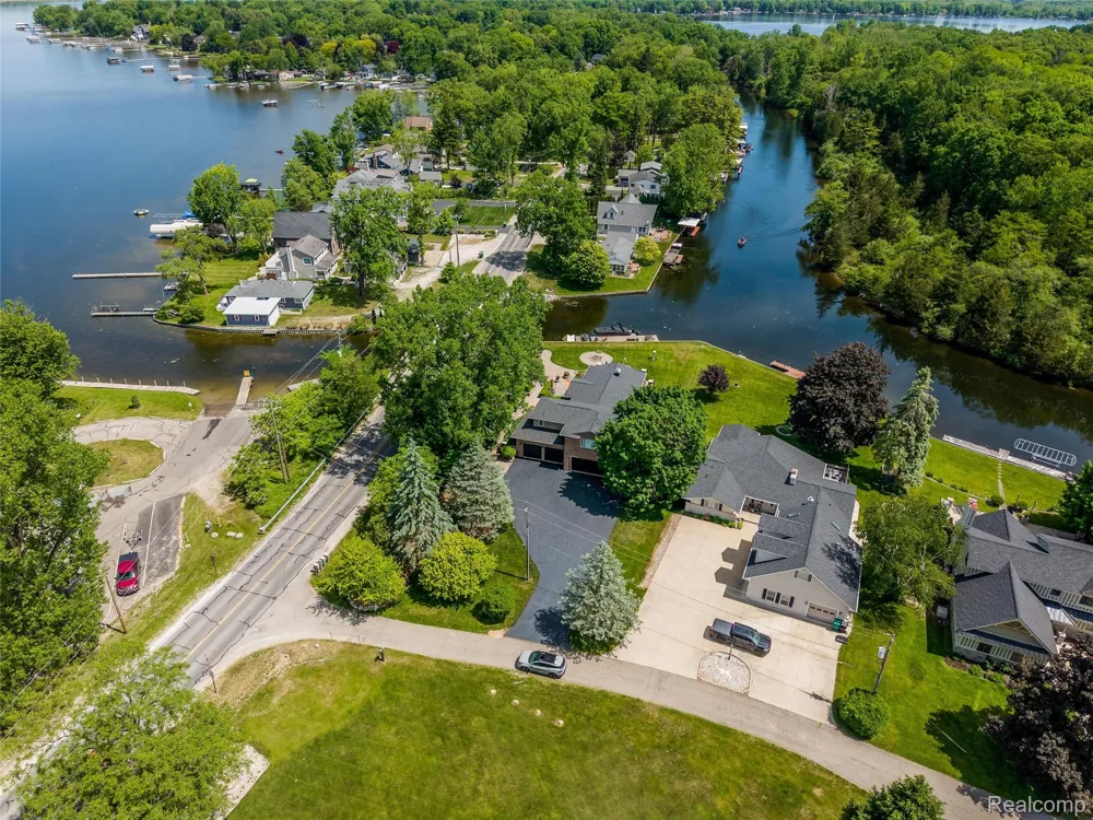 8950 Riverview Dexter Township, MI 48169