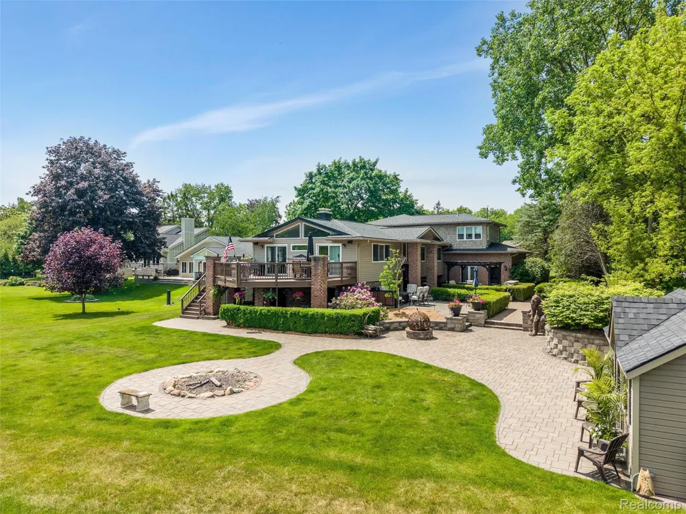 8950 Riverview Dexter Township, MI 48169