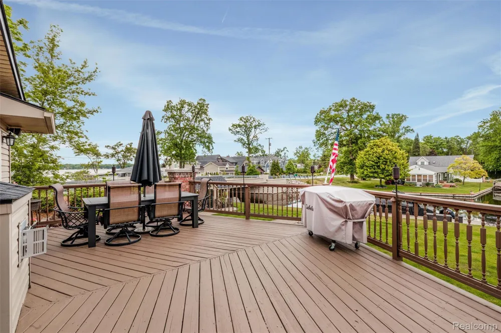8950 Riverview Dexter Township, MI 48169
