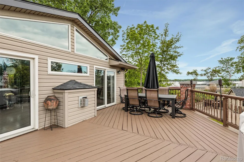 8950 Riverview Dexter Township, MI 48169
