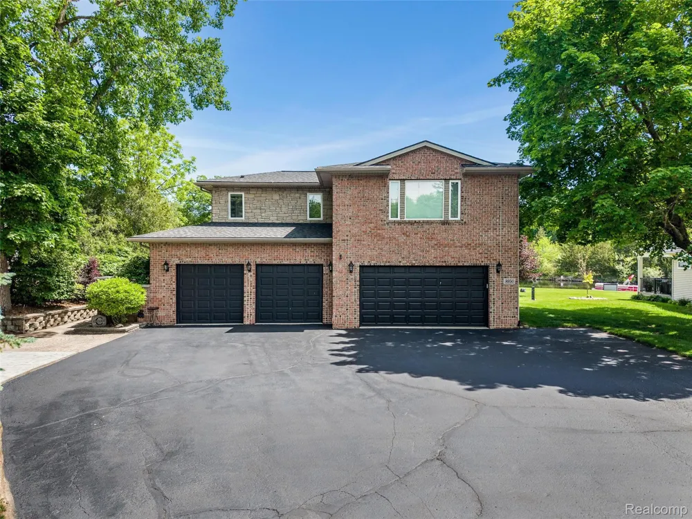 8950 Riverview Dexter Township, MI 48169