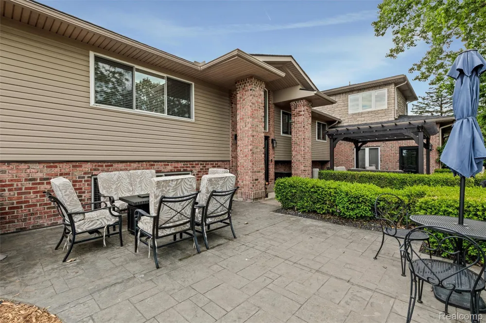 8950 Riverview Dexter Township, MI 48169