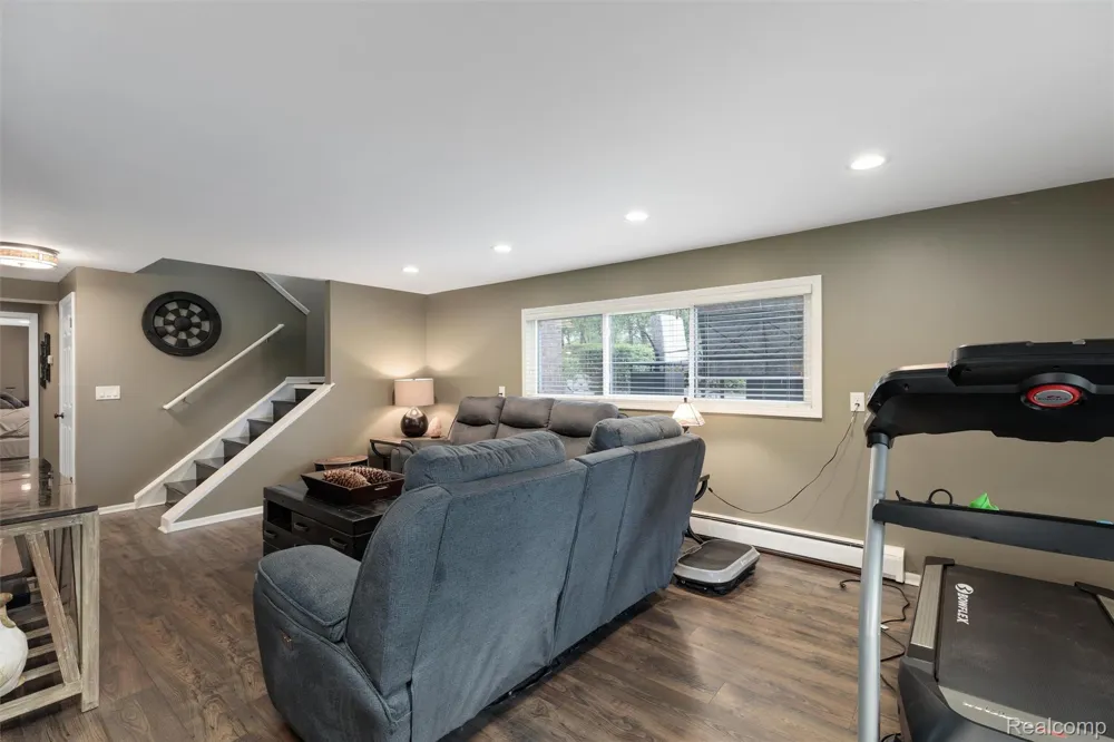 8950 Riverview Dexter Township, MI 48169
