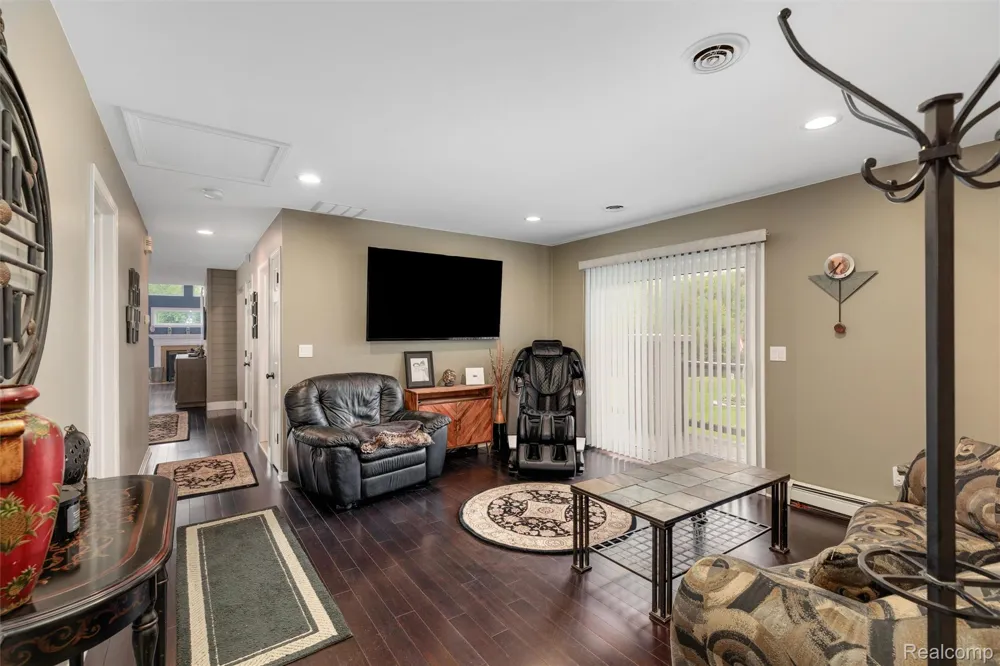 8950 Riverview Dexter Township, MI 48169