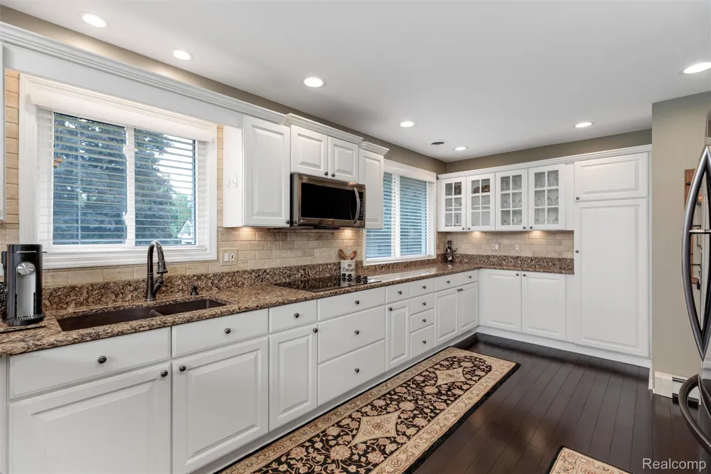 8950 Riverview Dexter Township, MI 48169