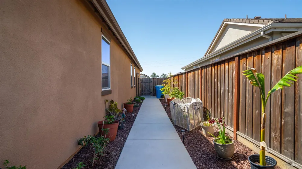 805 Broadfork Circle Vacaville, CA 95687