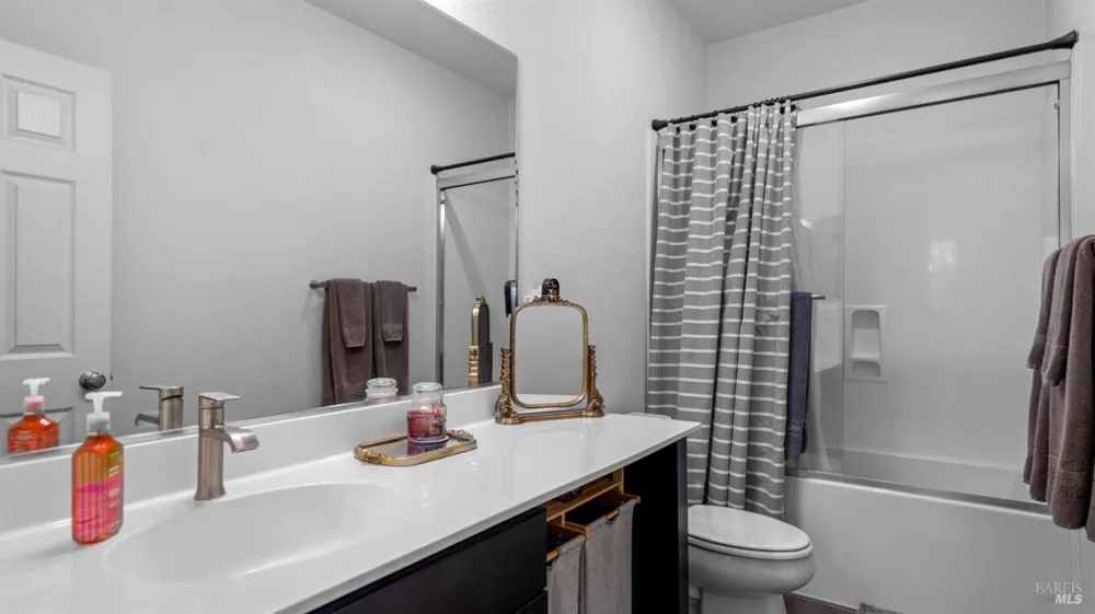 805 Broadfork Circle Vacaville, CA 95687
