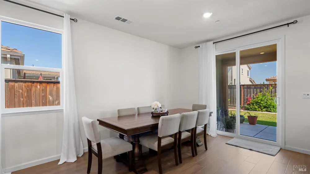 805 Broadfork Circle Vacaville, CA 95687