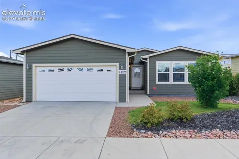 4349 Gray Fox Heights
