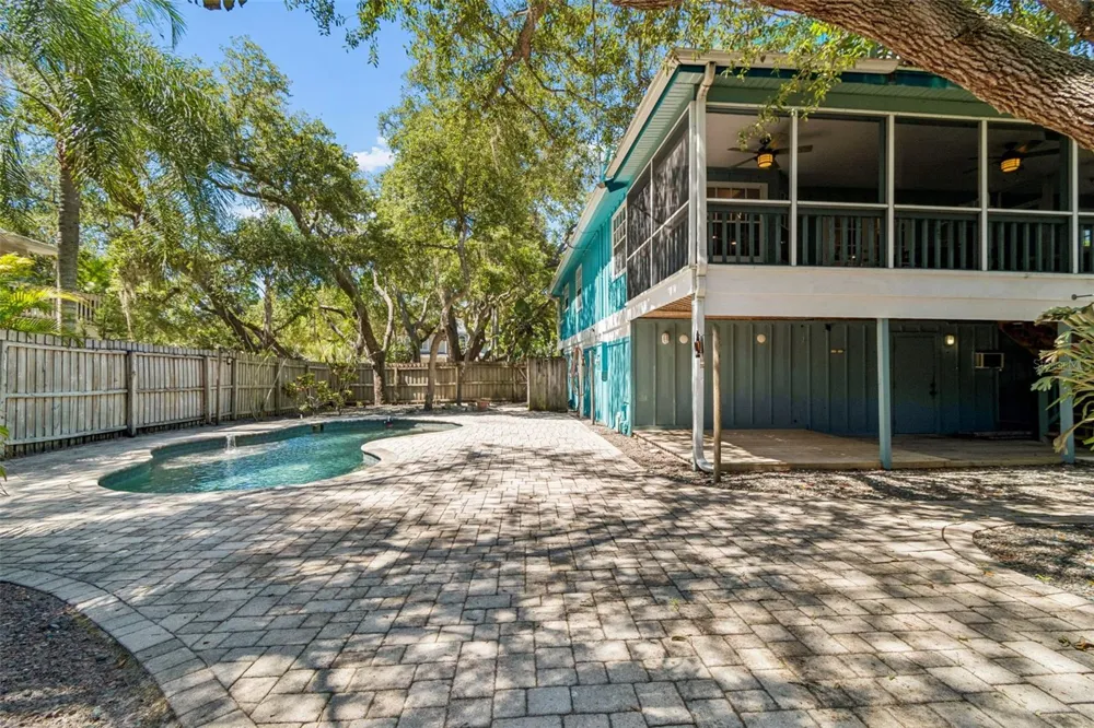 416 TENNESSEE AVENUE Crystal Beach, FL 34681