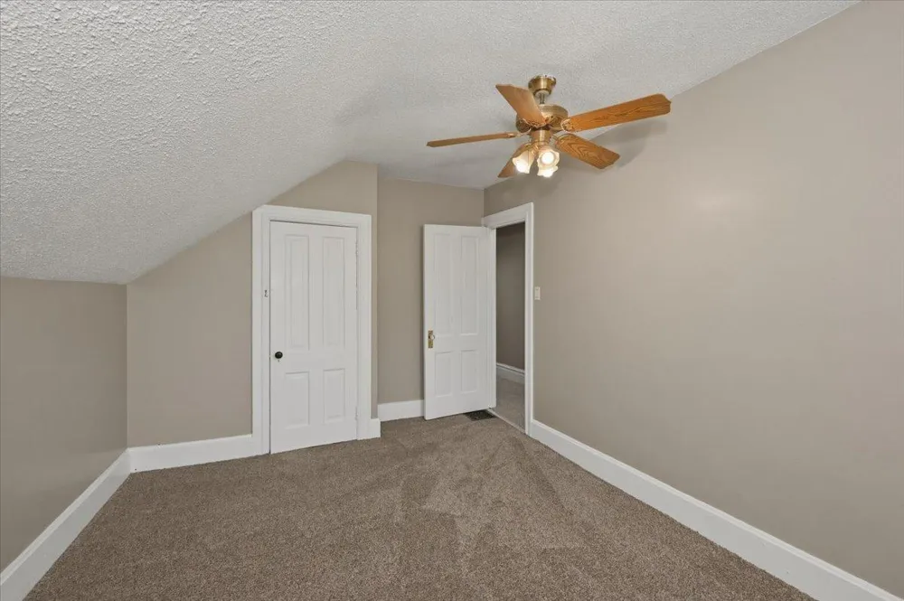 5319 E 3rd Street Superior, WI 54880