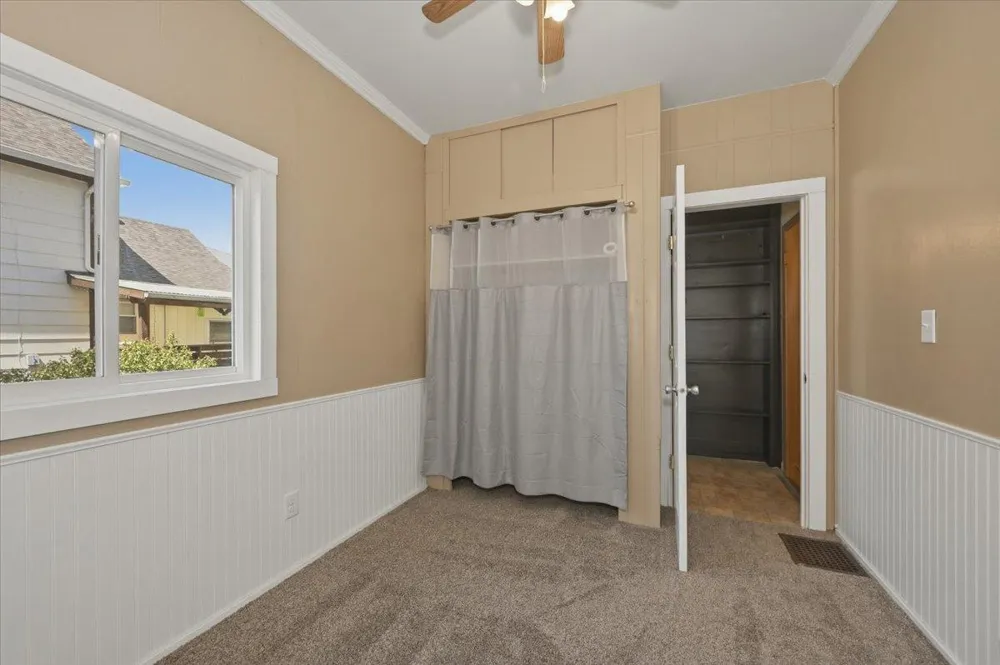 5319 E 3rd Street Superior, WI 54880