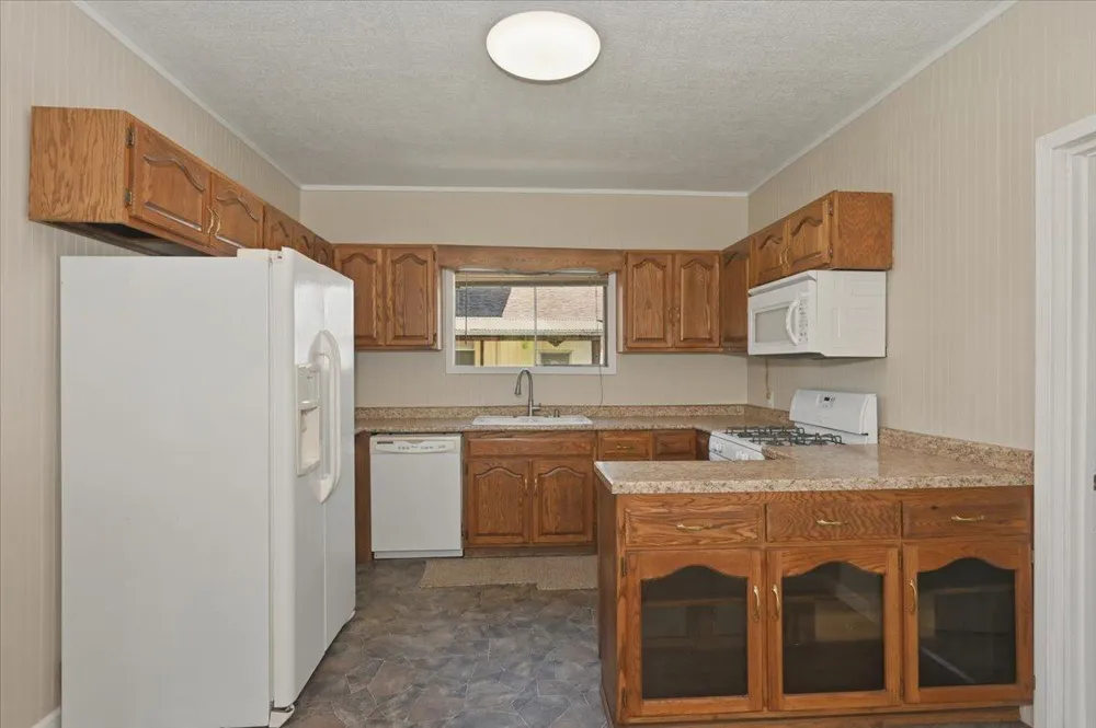 5319 E 3rd Street Superior, WI 54880