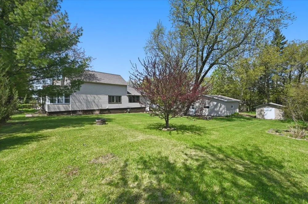 5319 E 3rd Street Superior, WI 54880