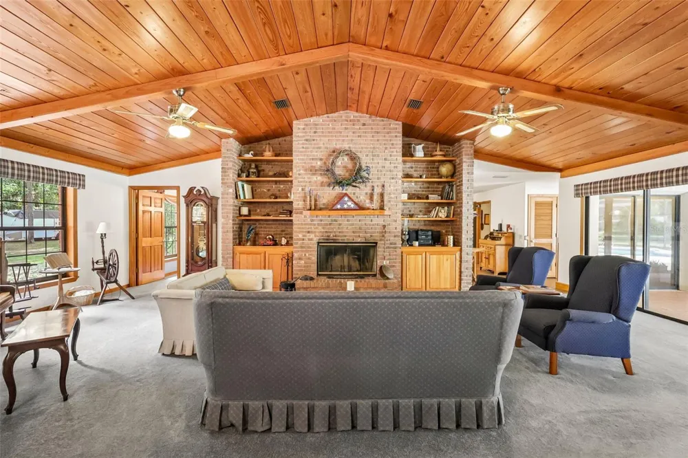 2685 CR 564 Bushnell, FL 33513