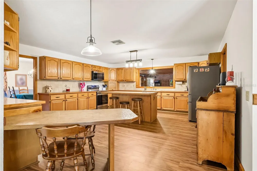 2685 CR 564 Bushnell, FL 33513