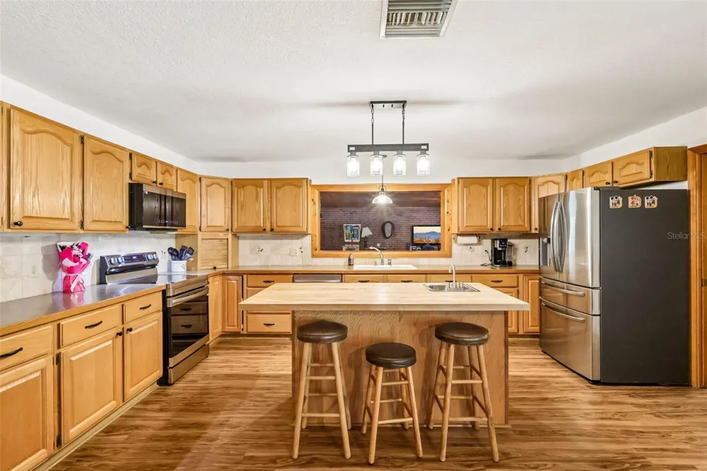 2685 CR 564 Bushnell, FL 33513