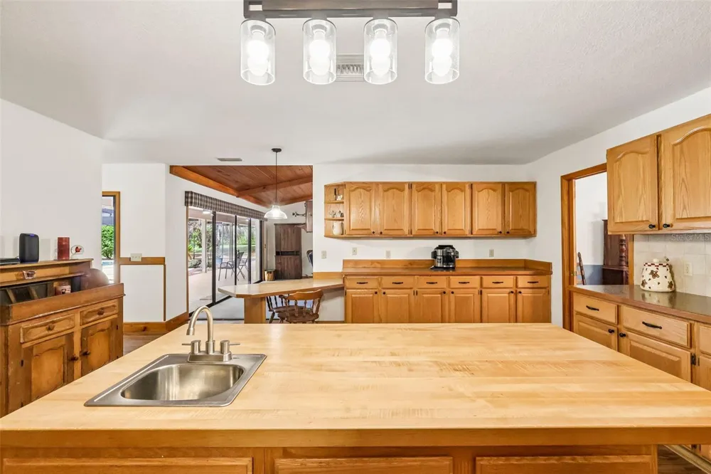2685 CR 564 Bushnell, FL 33513