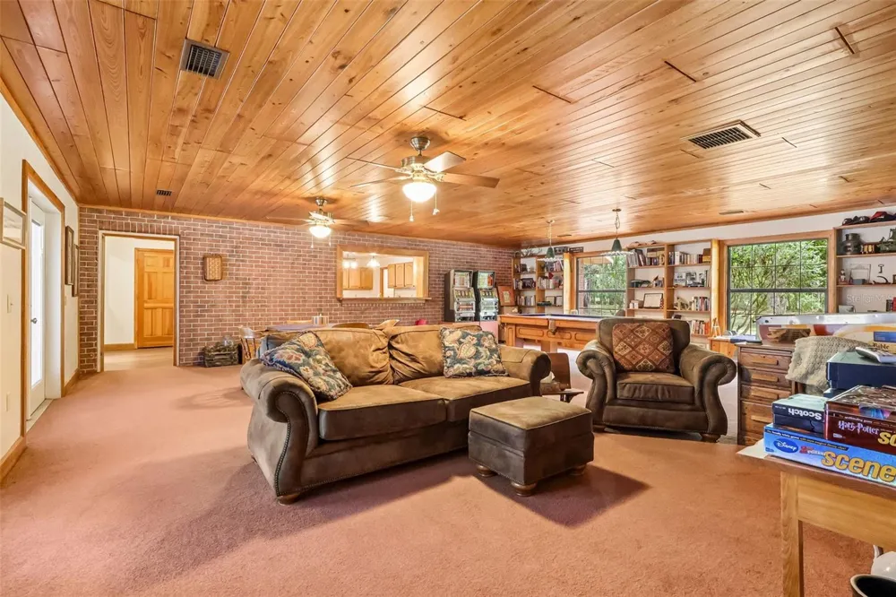 2685 CR 564 Bushnell, FL 33513