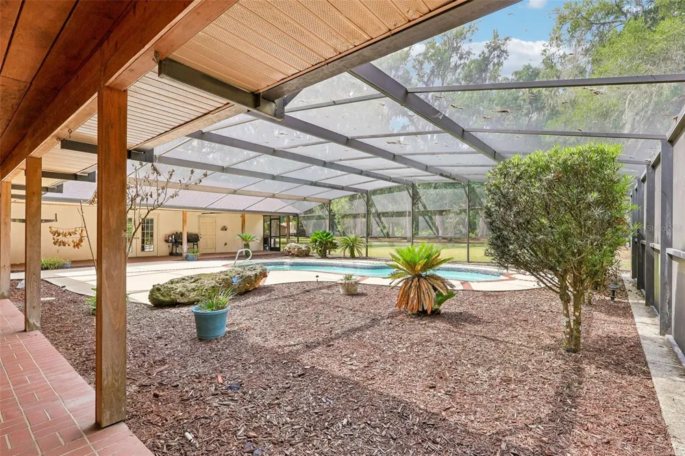 2685 CR 564 Bushnell, FL 33513