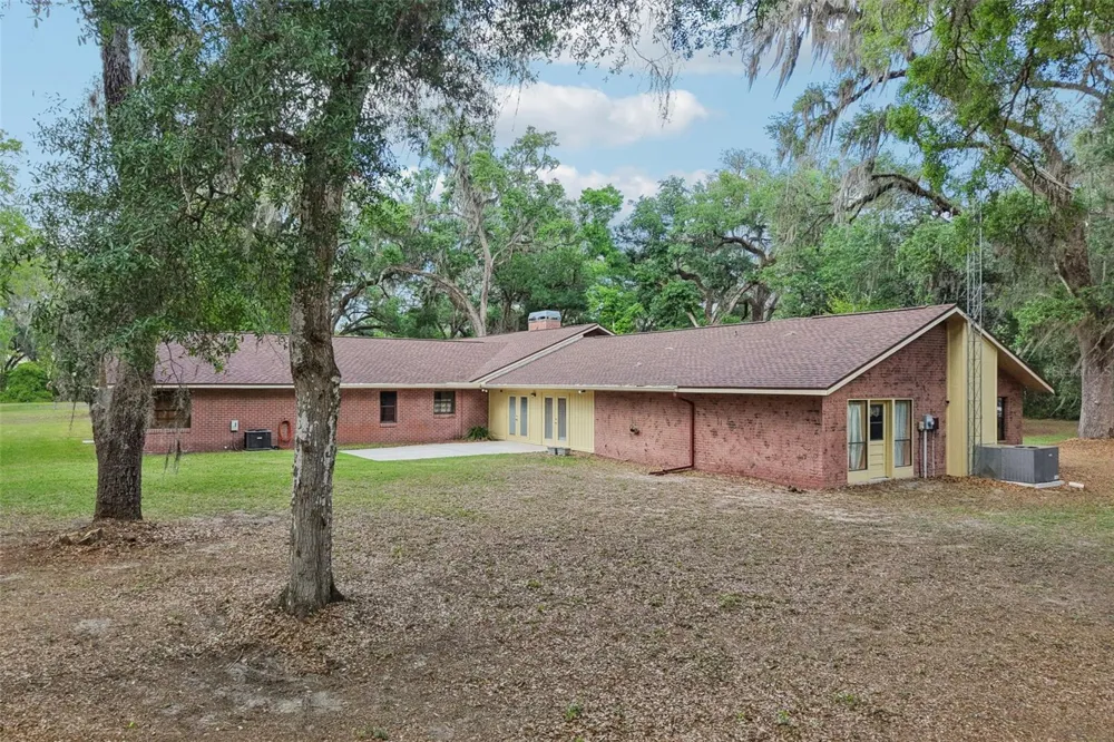 2685 CR 564 Bushnell, FL 33513