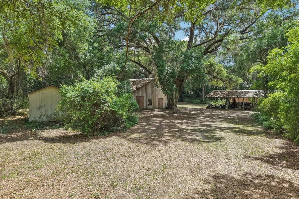 2685 CR 564 Bushnell, FL 33513