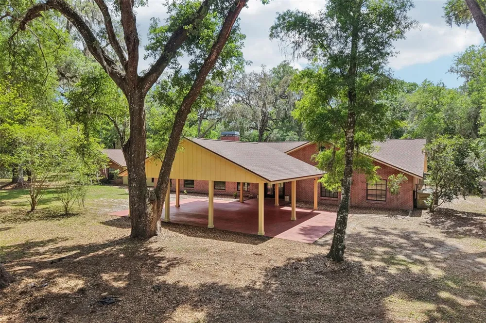 2685 CR 564 Bushnell, FL 33513