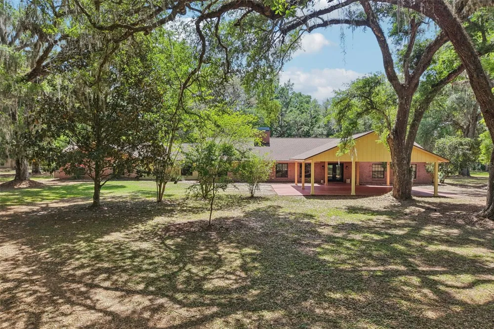2685 CR 564 Bushnell, FL 33513