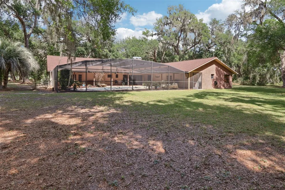 2685 CR 564 Bushnell, FL 33513