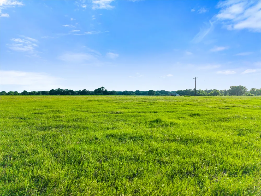 4 W Cedar Creek Parkway Kemp, TX 75143