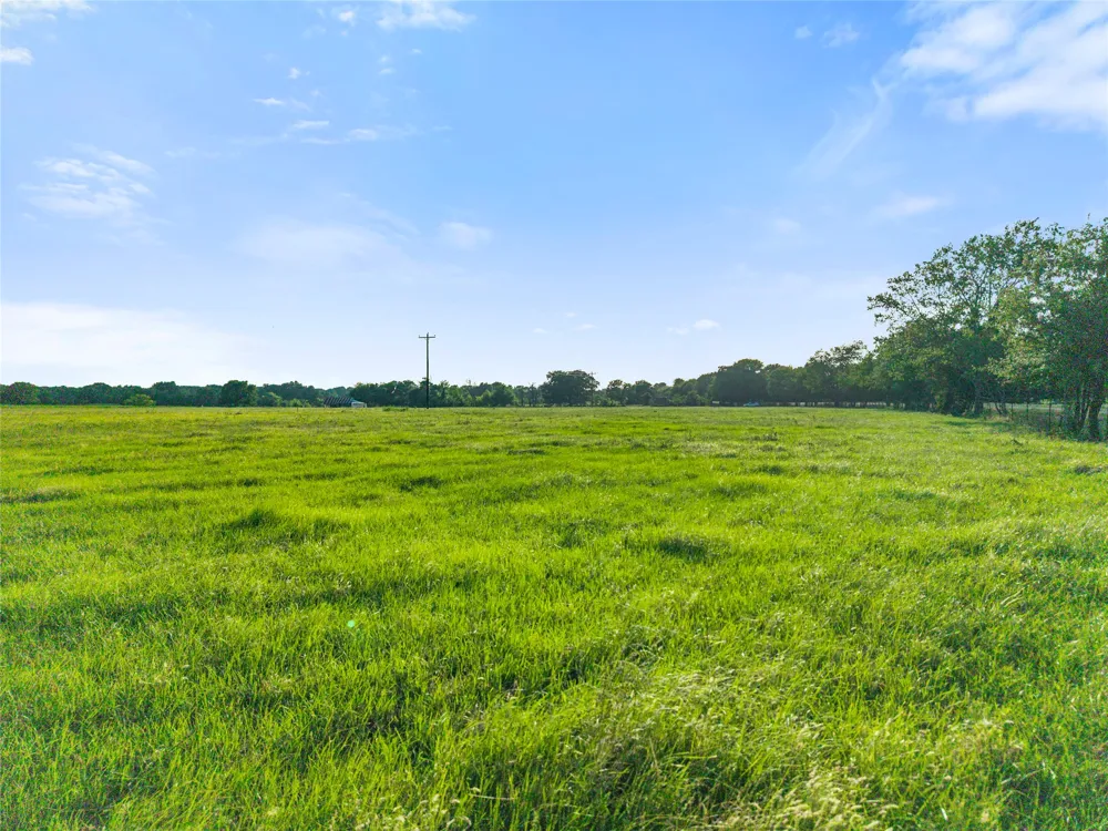 4 W Cedar Creek Parkway Kemp, TX 75143