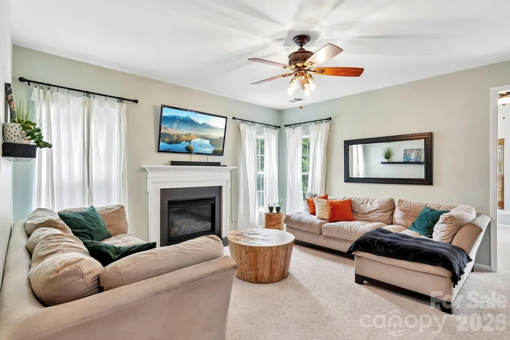 1038 Pepperwood Place Lake Wylie, SC 29710