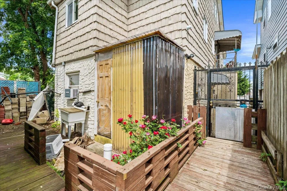 10216 164th Road Howard Beach, NY 11414