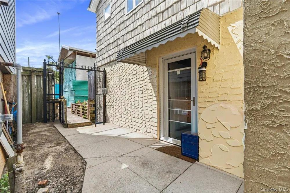 10216 164th Road Howard Beach, NY 11414