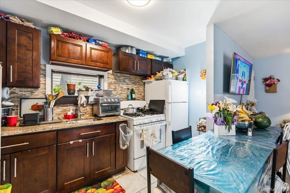 10216 164th Road Howard Beach, NY 11414