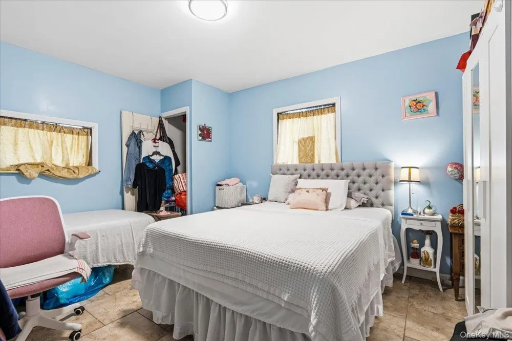 10216 164th Road Howard Beach, NY 11414