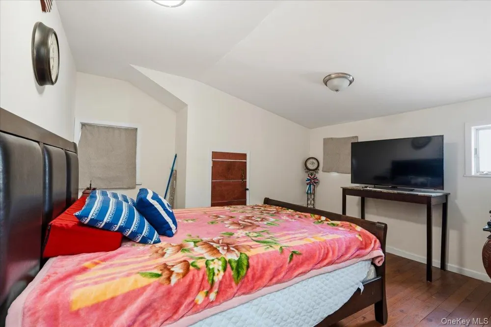 10216 164th Road Howard Beach, NY 11414