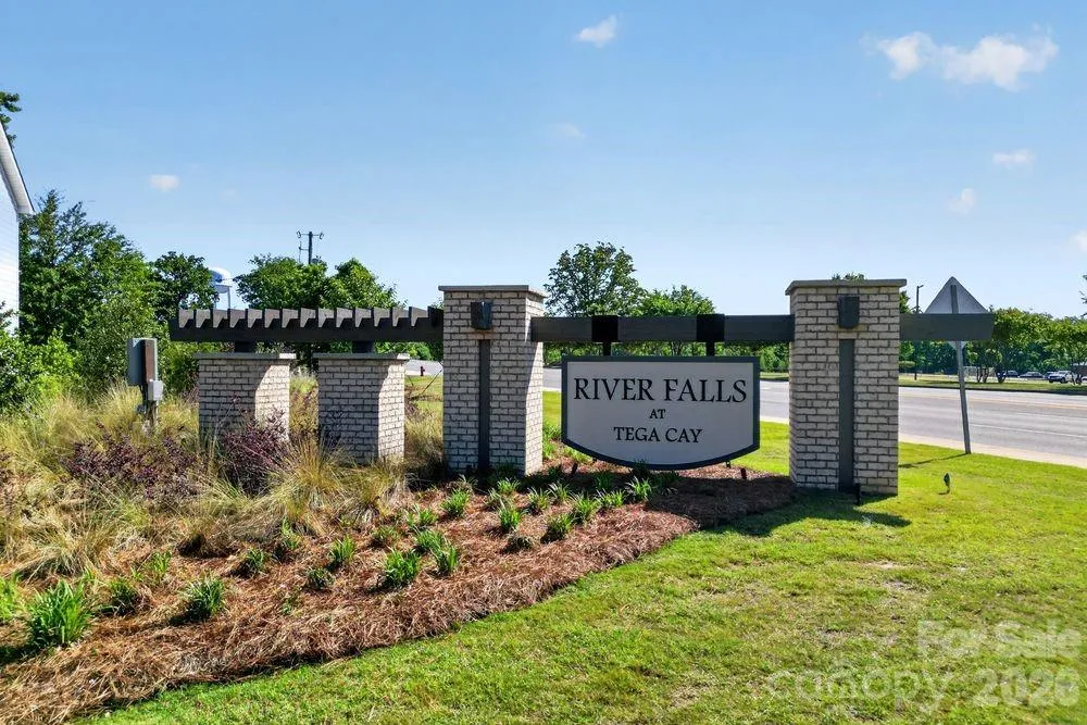 1702 Hubert Graham Way Tega Cay, SC 29708