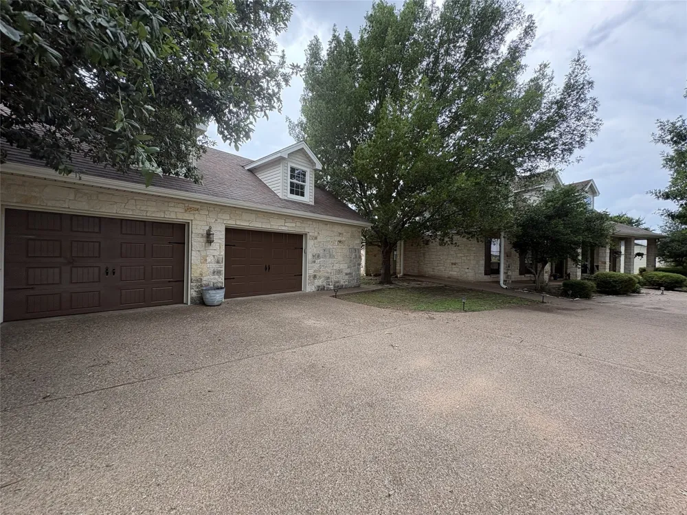 1170 Brazos Loop Gholson, TX 76705