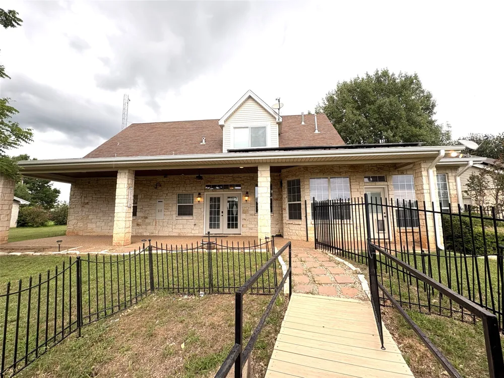 1170 Brazos Loop Gholson, TX 76705