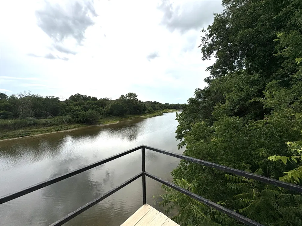 1170 Brazos Loop Gholson, TX 76705