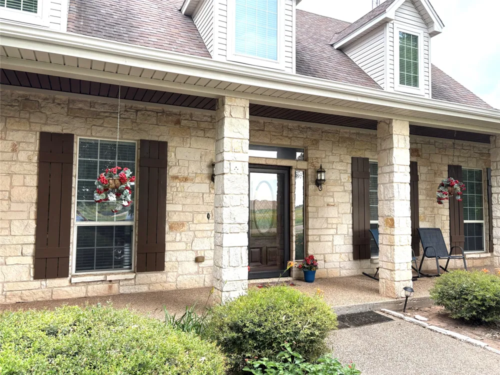 1170 Brazos Loop Gholson, TX 76705