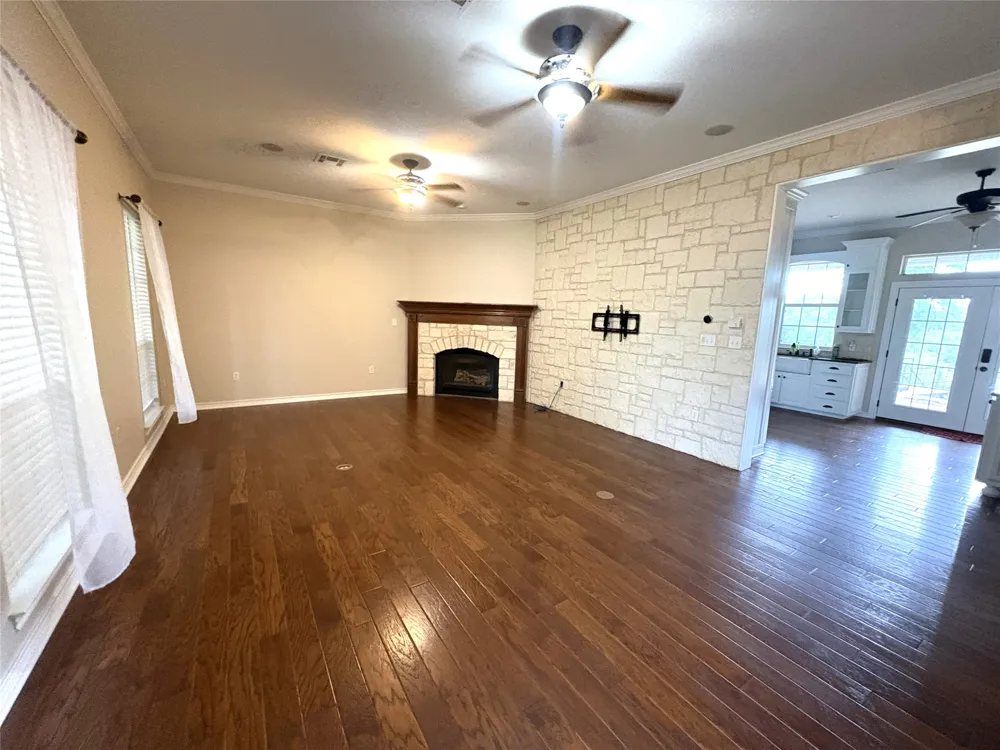 1170 Brazos Loop Gholson, TX 76705