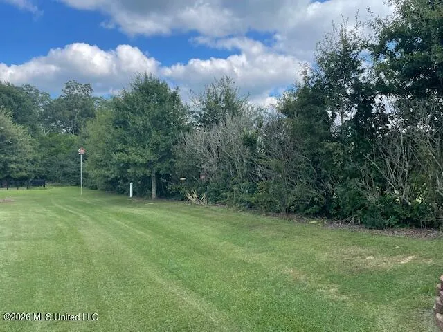 1018 Fairway Cove Mccomb, MS 39648