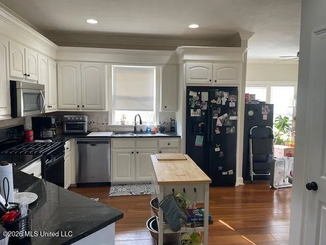 1018 Fairway Cove Mccomb, MS 39648