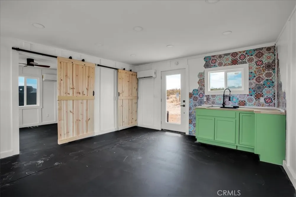 777 Quail Bush Road Landers, CA 92285