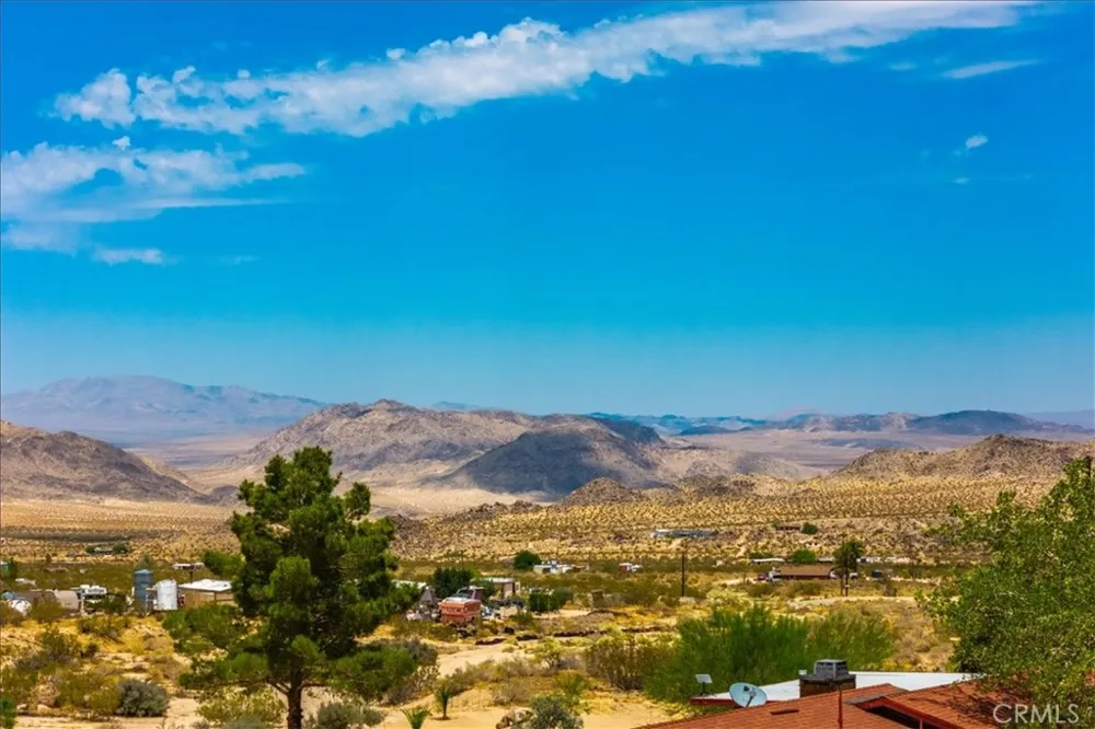 777 Quail Bush Road Landers, CA 92285