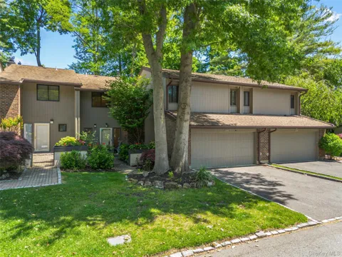 246 Hamlet Drive