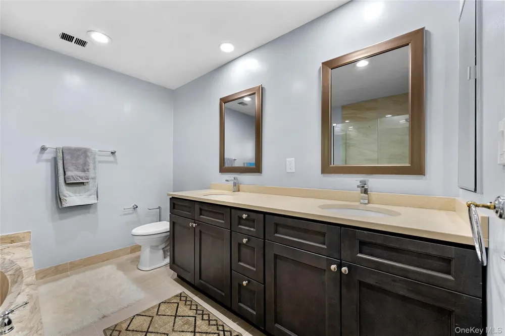 246 Hamlet Drive Jericho, NY 11753