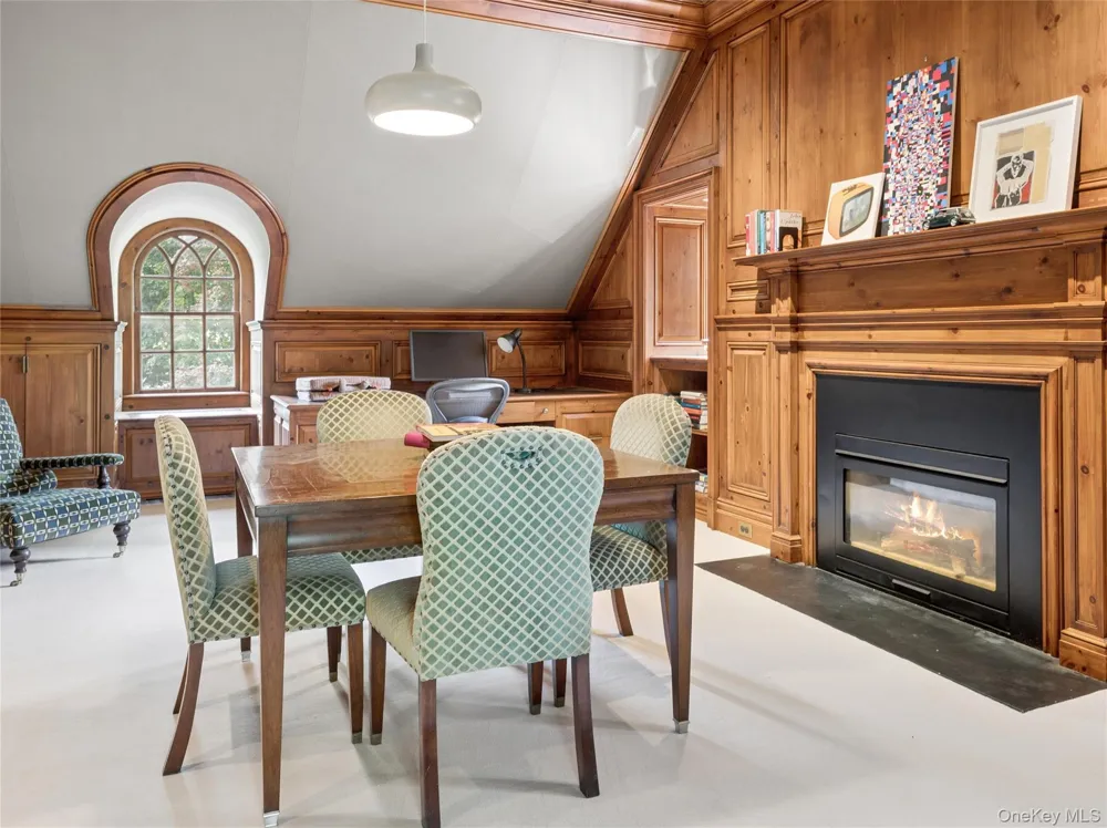1384 Park Lane Pelham, NY 10803